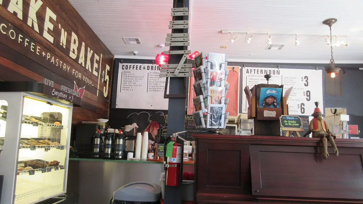 Hull Bakery – bakery in Stepney, Hull